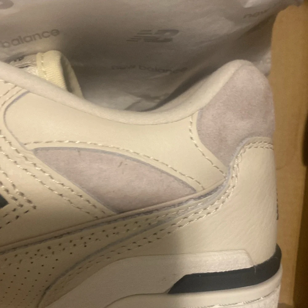 NEW BALANCE 550 SZ 7 - Picture 9 of 15